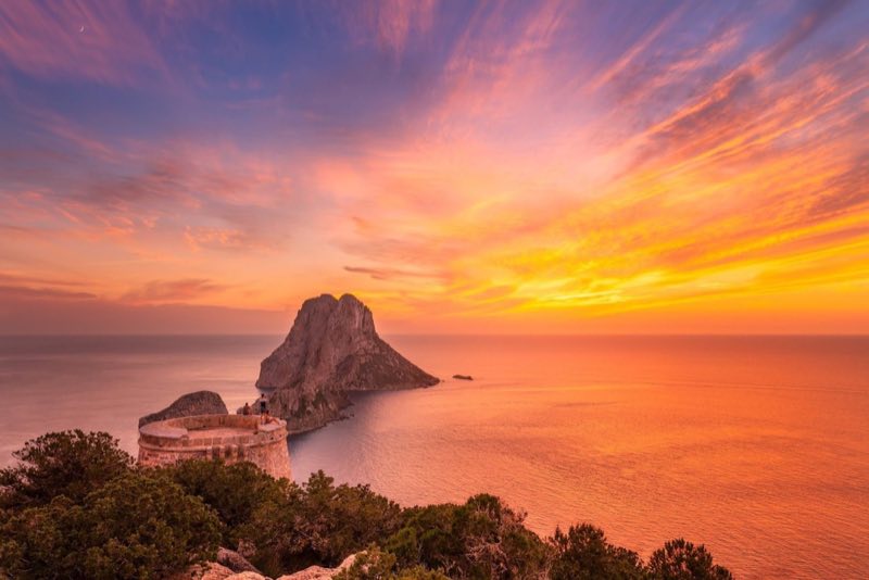 Puesta de sol frente a Es Vedrà, Ibiza